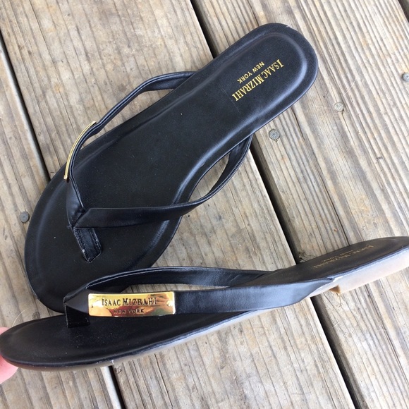 Isaac Mizrahi Shoes - Isaac Mizrahi Black Gold Sandals Size 7